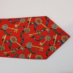 BURBERRY 100% Silk Key Neck Tie